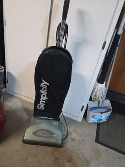 Freedom Simplicity upright Vacuum