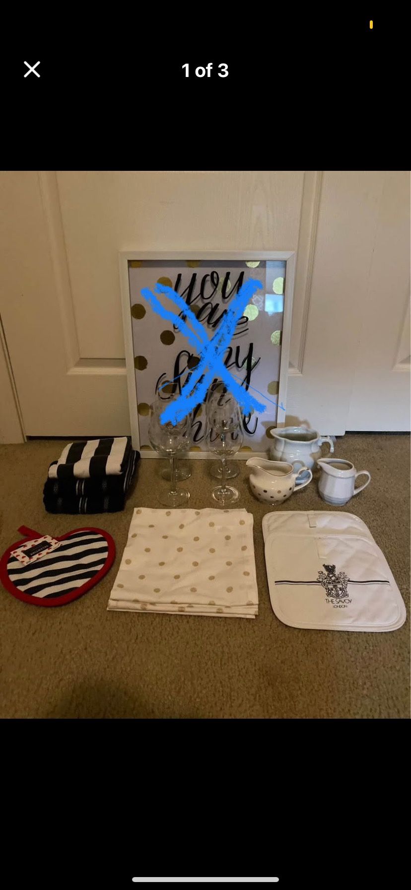 Black, White, and Gold Kitchen Lot
