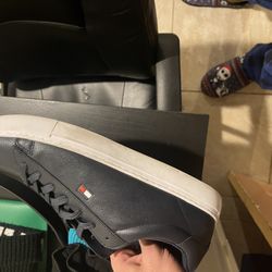 Size 12 Tommy Hilfigers