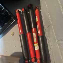 Jeep Rubicon JL - Stock Shocks 