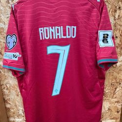 BNWT PUMA CRISTIANO RONALDO PORTUGAL FIFA WORLD CUP HOME JERSEY KIT SIZE MEDIUM