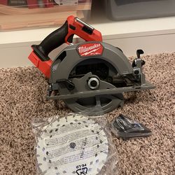 New M18 FUEL 7-1/4” CIRCULAR SAW (Tool Only Solo Herramienta )