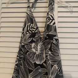 Size S Black & White Bathing Suit Top