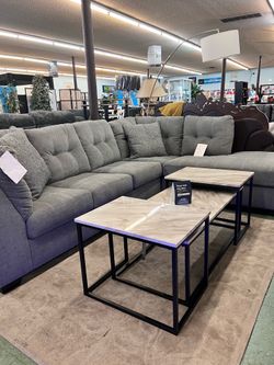 🔥Hot Deal🔥Brand New 3pc Name Brand Coffee table Set