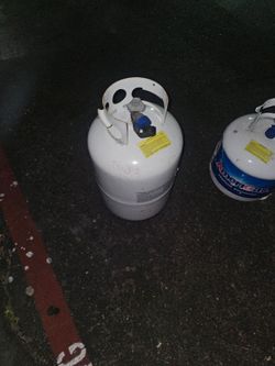 Full Propane Gas Tanks