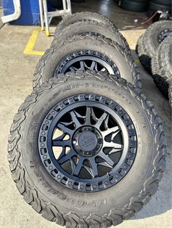 Lock off -road 17x9, 6 hoyos para Toyota Tacoma y Chevy Silverado 🛞🛻✅