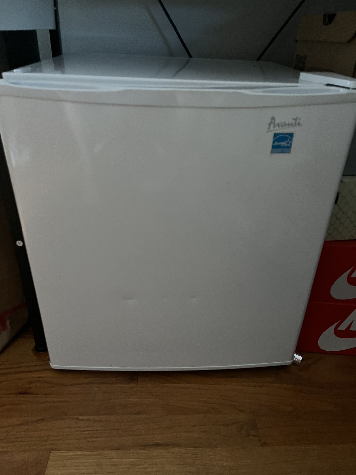 Avanti Mini Fridge