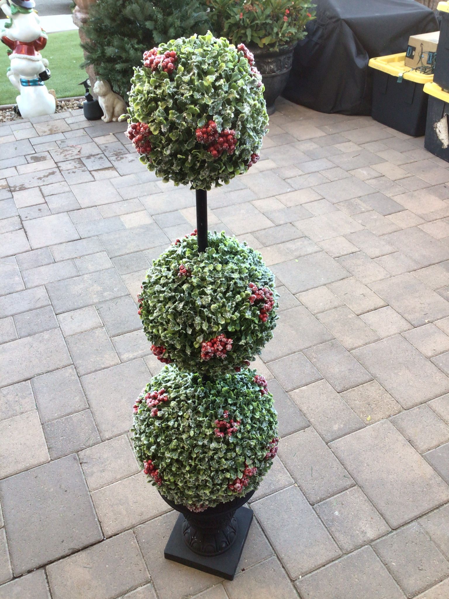 Topiary Tree Non Lit