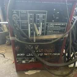 220 Arc Welder Century 