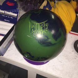 STORM WIPEOUT BOWLING BALL