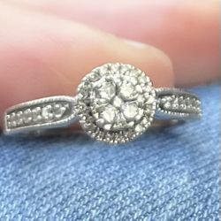 10k Diamond Ring