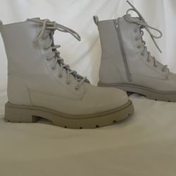Womans Combat Boots 