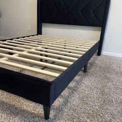(NEW IN BOX) King Size platform Black Fabric Bed Frame