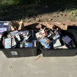 DVD/VHS LOT ! 