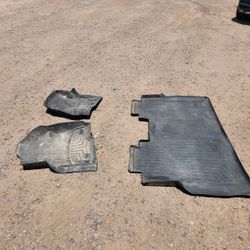 2023 F250 Floor Mats And Rear Hub Caps 