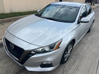 2020 Nissan Altima