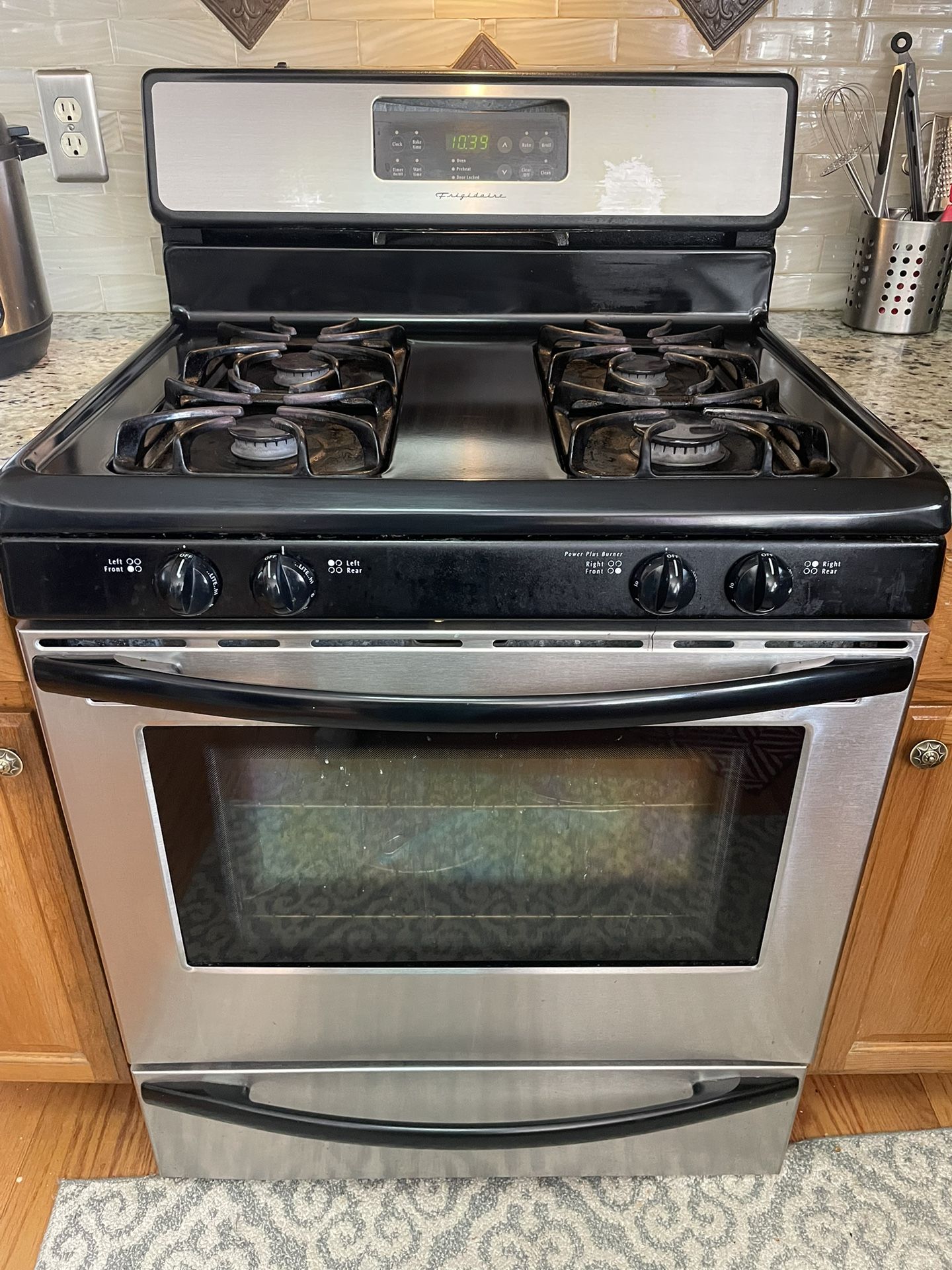 Gas Stove/Oven