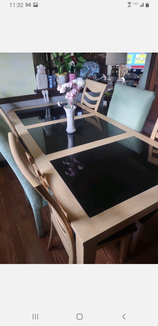Kitchen Table 
