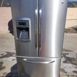 GE REFRIGERATOR 
