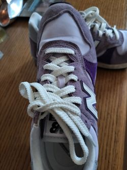 Size 6.5 New Balance tennis shoes