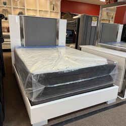 Ylime Queen Dresser And Mirror 