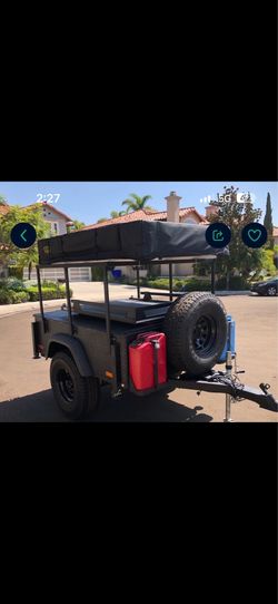 Small camper trailer