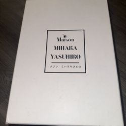 Maison Mihara Yasuhiro black & white 