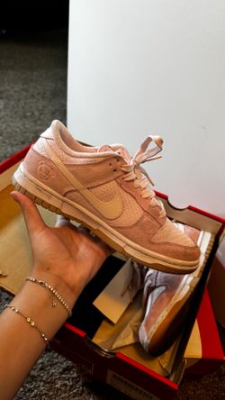 Nike Dunk Low SE