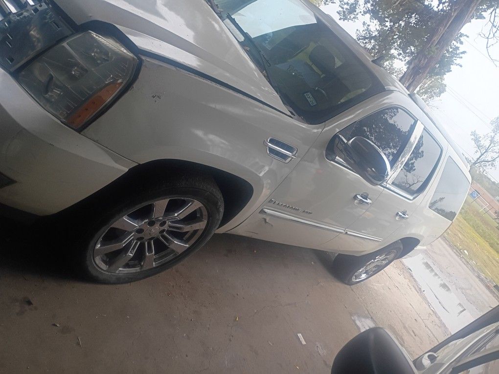 2008 Cadillac Escalade
