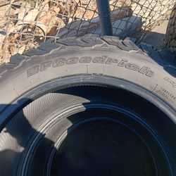 4 llantas Lt 275 55 R20 Bfgoodrich all terrain