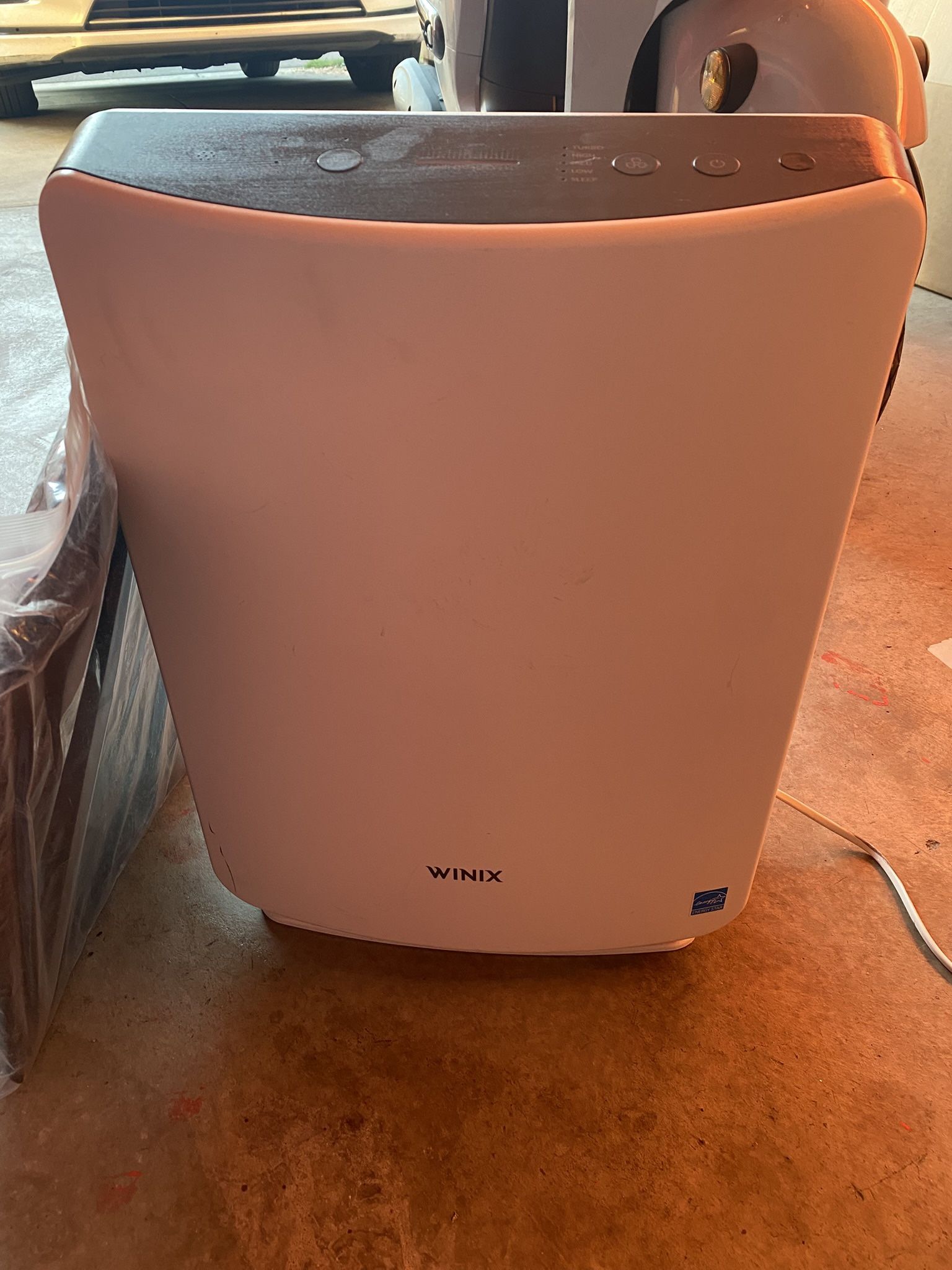 used Winix D480 3 Stage True HEPA Air Purifier - White