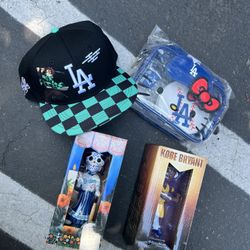  Los Angeles Dodger Kobe Bryant Bobblehead, Hello Kitty bag,  Dia De los Dodgers,  Demon Slayer Hat Bobblehead 4 Sale Or TRADE  