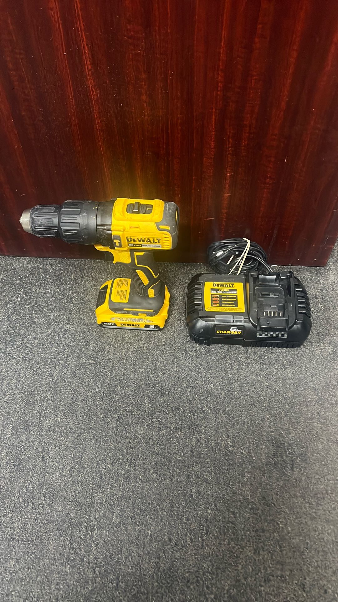 DEWALT HAMMER DRILL - #94971-1