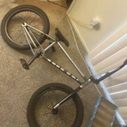 2020 Cult Gateway Bmx bike (i20in)