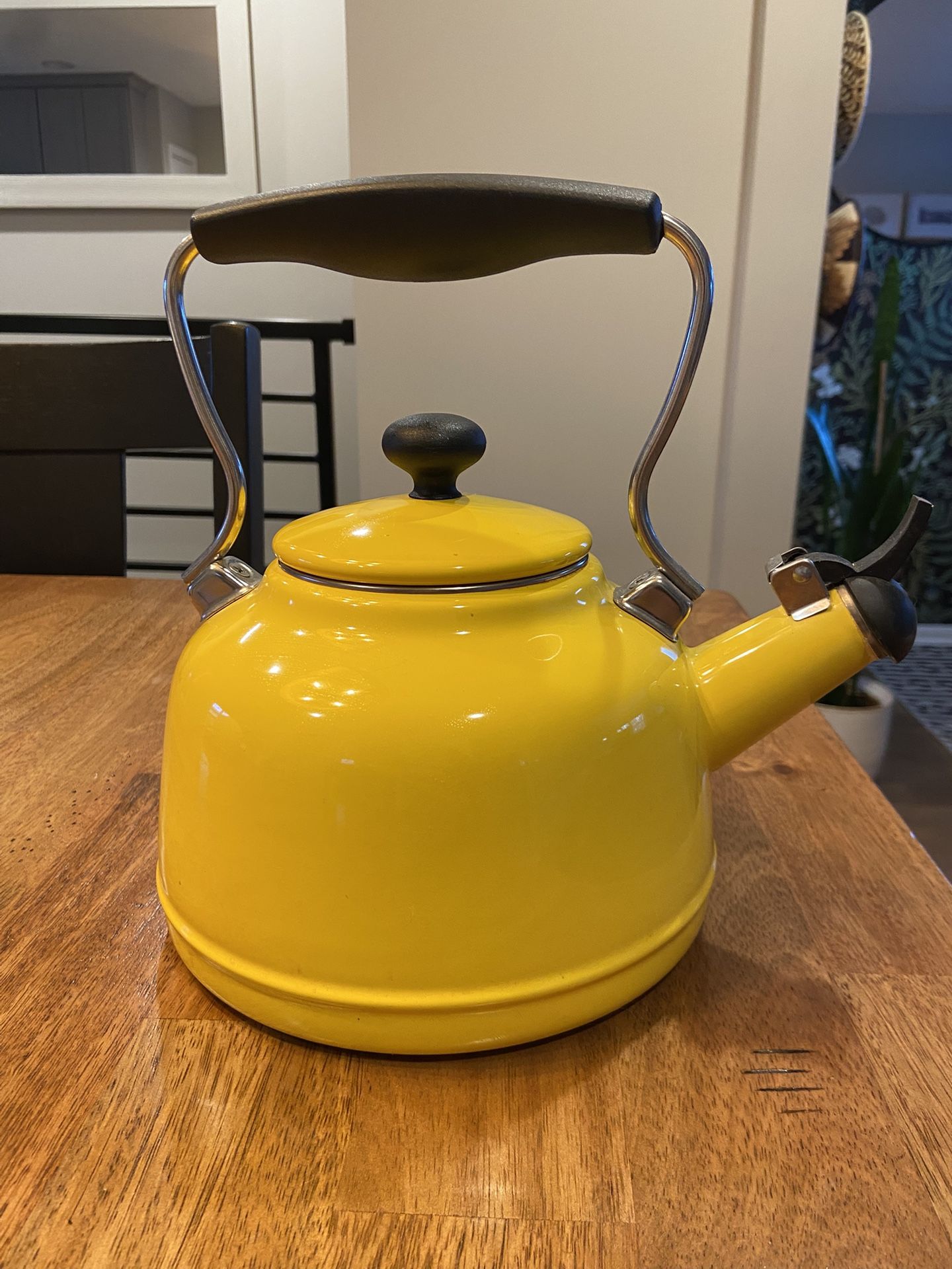 Tea kettle- Yellow
