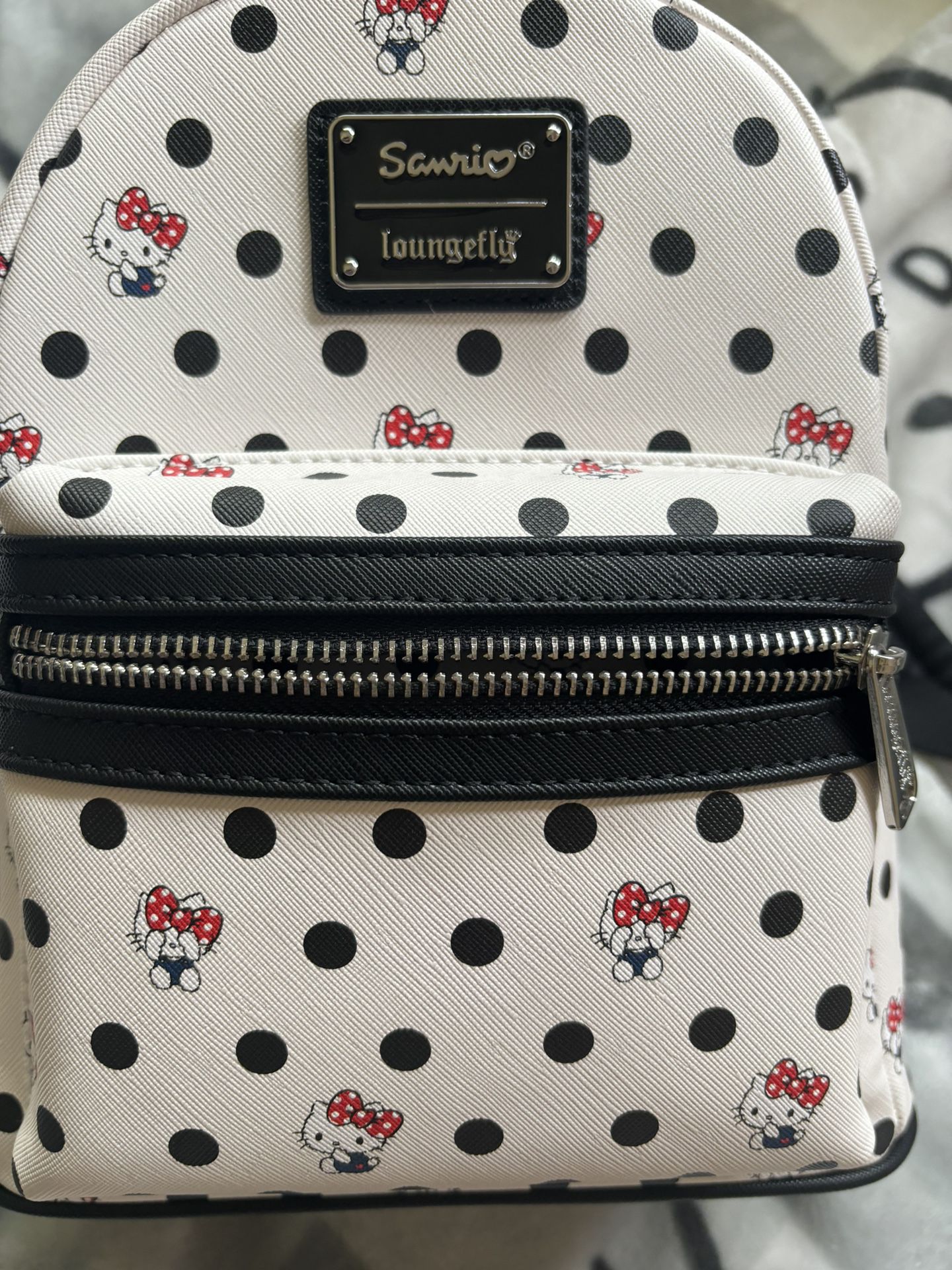 Sanrio Hello Kitty Loungefly Backpack 🎒 