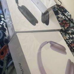 Airpords And AirPods Pro Maxes 