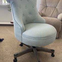 Upholstered Office Chair