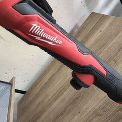Milwaukee M12 Stick Pump 