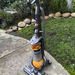 Dyson Vacuum 