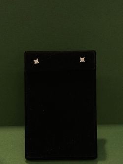 white gold dia earrings