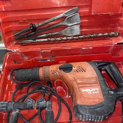 Hilti TE500 demolition hammer used works good with 4 bits and hard case. MSRP $1369 for $400 firm  Just one of the bits cost $100 alone.  Send me your