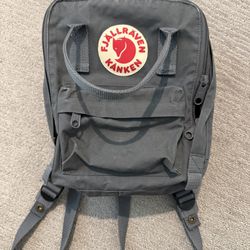 FJALLRAVEN Kånken Mini Backpack - Grey