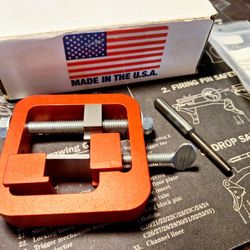 Sight Pusher Tool And Front Sight Tool