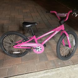 Specialized Hotrock 20 - HOT PINK 🩷 kids Bike 20” Bike