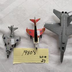 Vintage 1980's Airplanes (Lot 27)