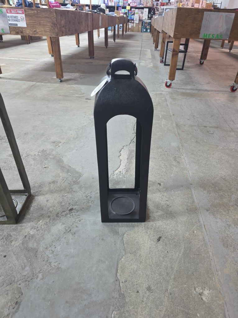 Pillar Cast Aluminum Outdoor Lantern Candle Holder,