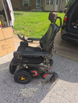 Permobil F3 Power Wheelchair w/tilt and recline