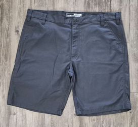 Carhartt Relaxed Fit Men's "rugged professional" shorts size 40x10 dark gray