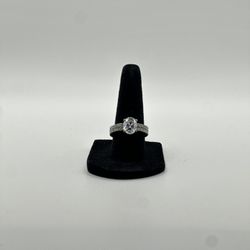 Beautiful Engagement And Wedding Band Oval Ring 